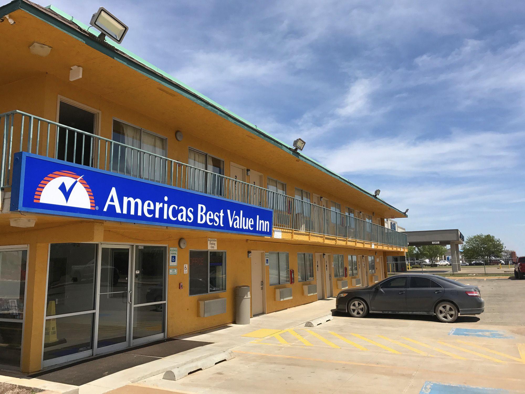 アメリカズ ベスト バリュー イン スティルウォーター エクステリア 写真